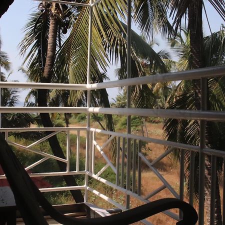 Peravel Beach Holiday Home Candolim Exterior photo