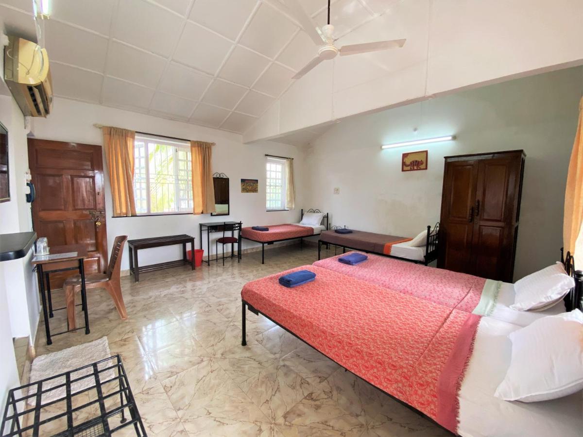 Peravel Beach Holiday Home Candolim Exterior photo