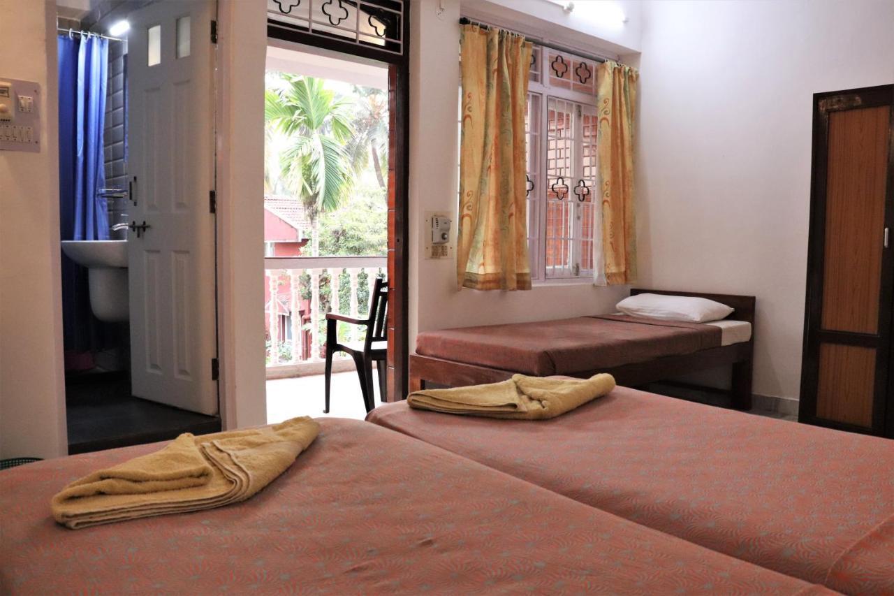 Peravel Beach Holiday Home Candolim Exterior photo