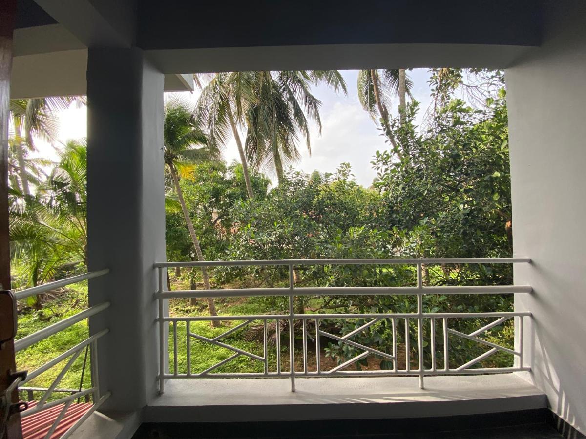 Peravel Beach Holiday Home Candolim Exterior photo