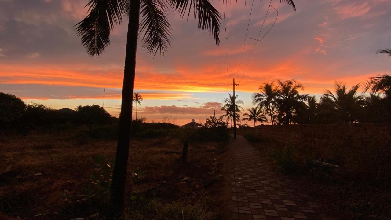 Peravel Beach Holiday Home Candolim Exterior photo